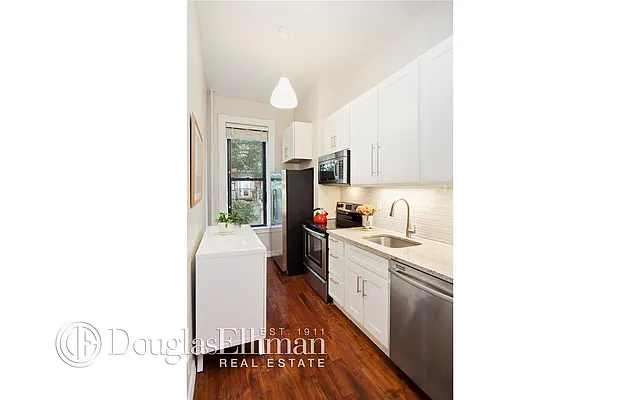 Sold by Douglas Elliman | media 6