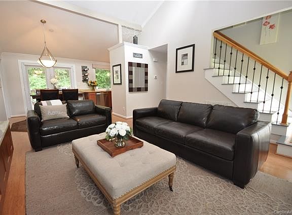 5th image of 11809 Carmel Lakes Dr