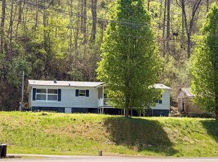 17831 Highway 122, Hi Hat, KY 41636