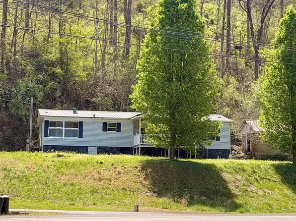 17831 Highway 122, Hi Hat, KY 41636