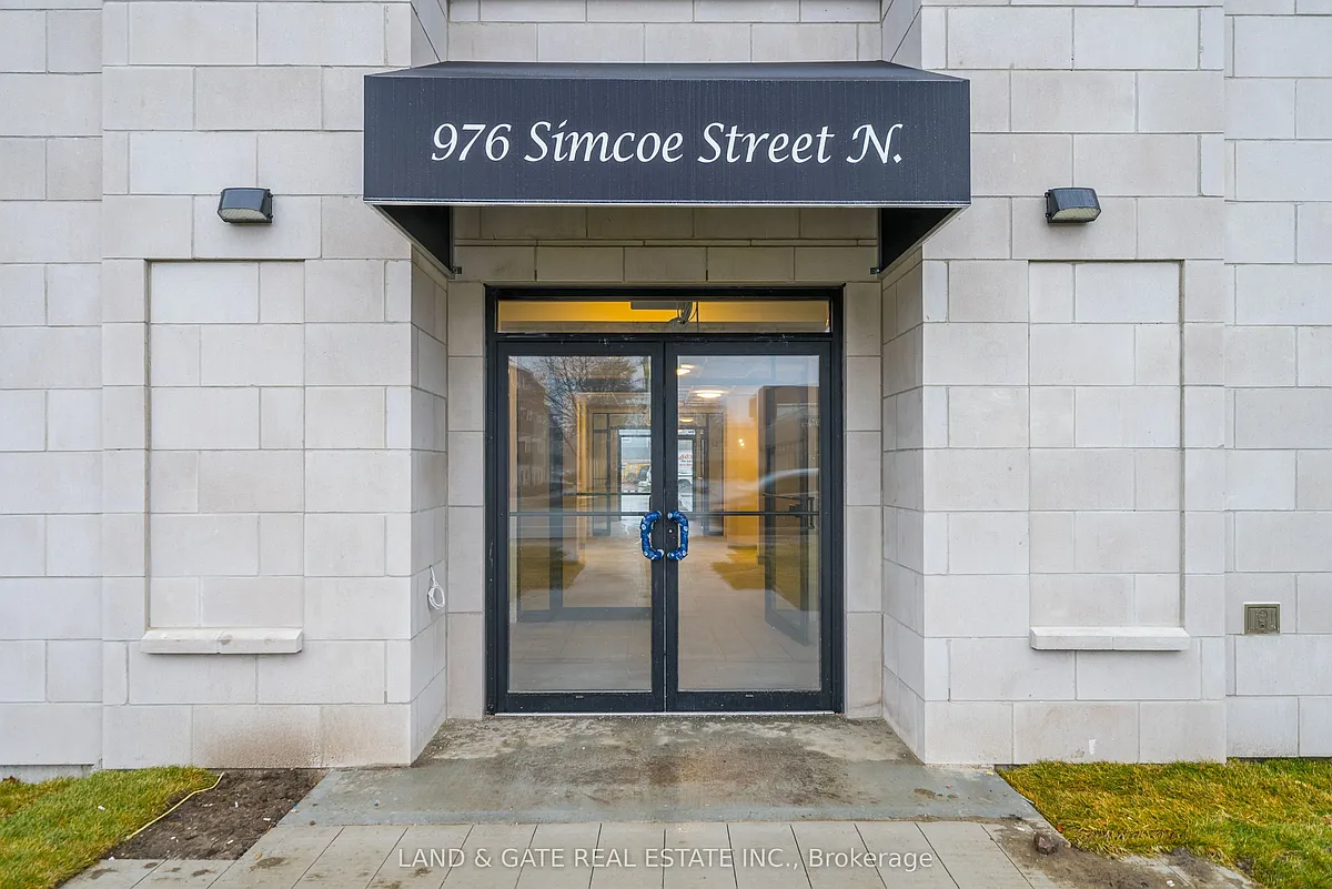 Building Photo - 976 Simcoe St N #509