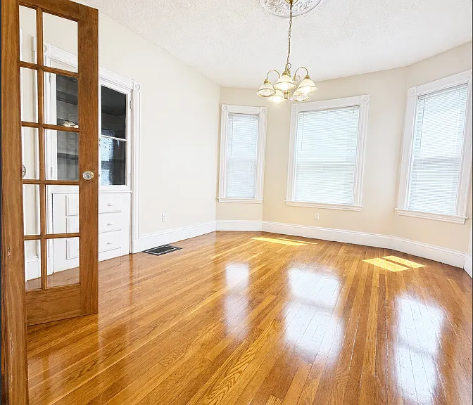 9 Corwin St #9 — Photo 2