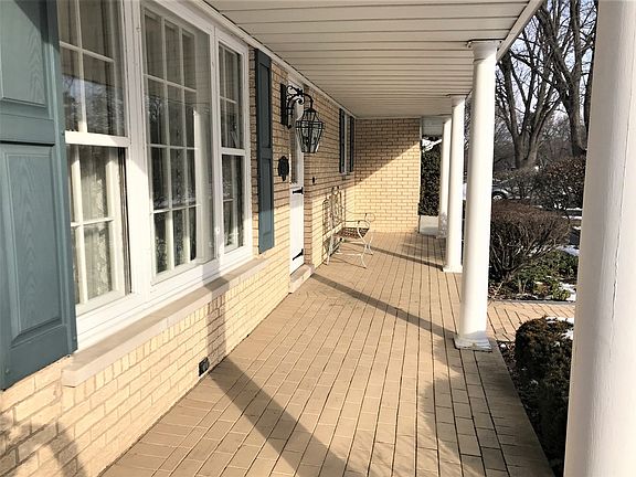 2nd image of 12130 S 76th Ave