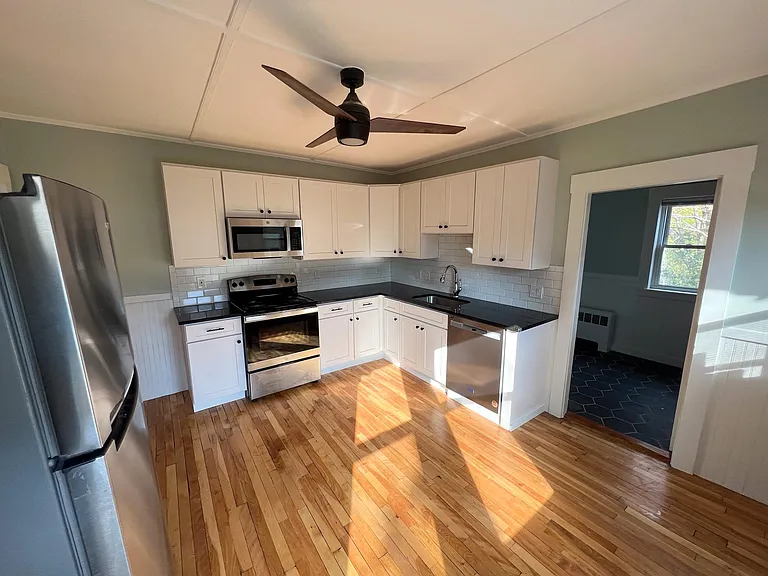 21 Madison St #2 — Photo 10