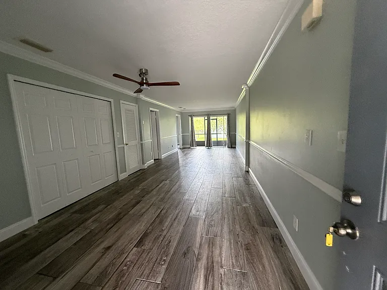 313 Dirksen Dr #F7 — Photo 4