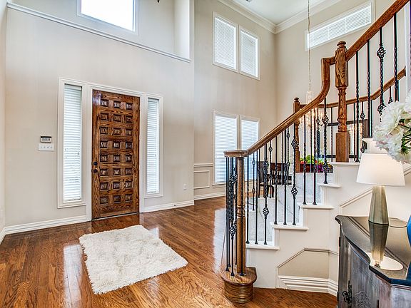 2026-s-cottonwood-valley-cir-irving-tx-High-Res-1.jpg