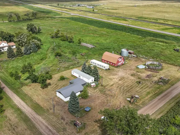125 6th Ave N, Voltaire, ND 58792