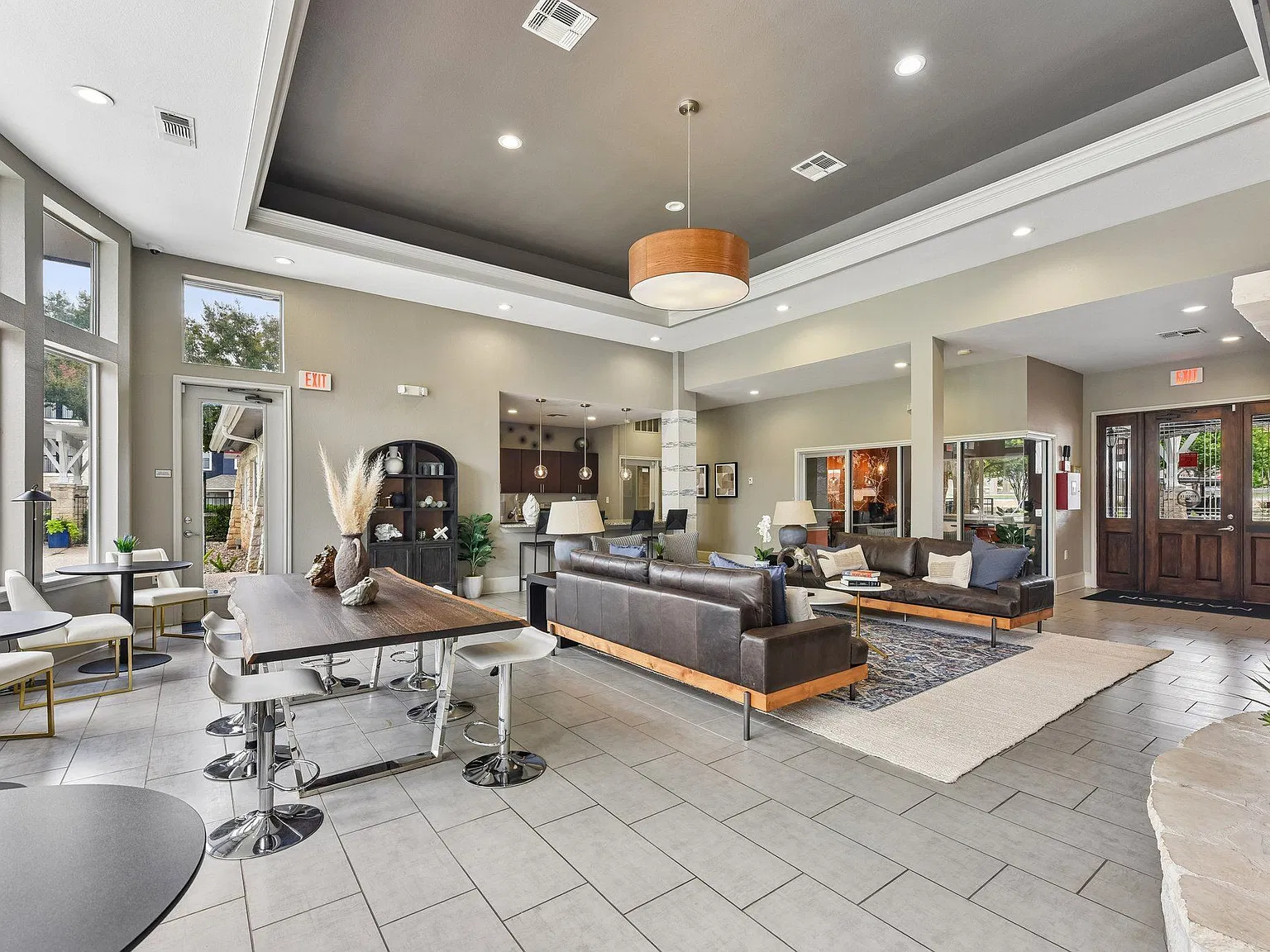 Madison Dell Ranch Apartments — Photo 2