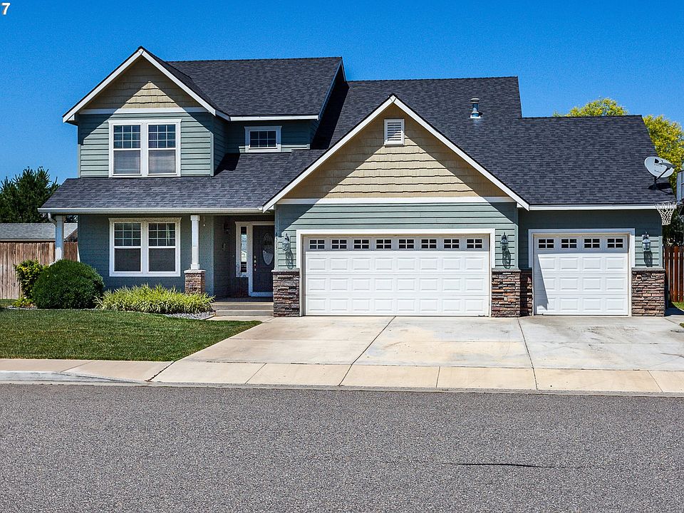 1st image of 4303 Segovia Dr