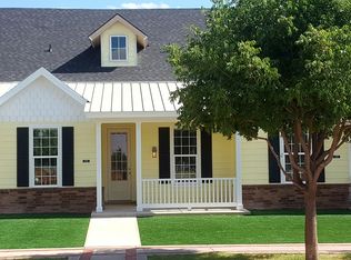 2107 10th St, Lubbock, TX 79401