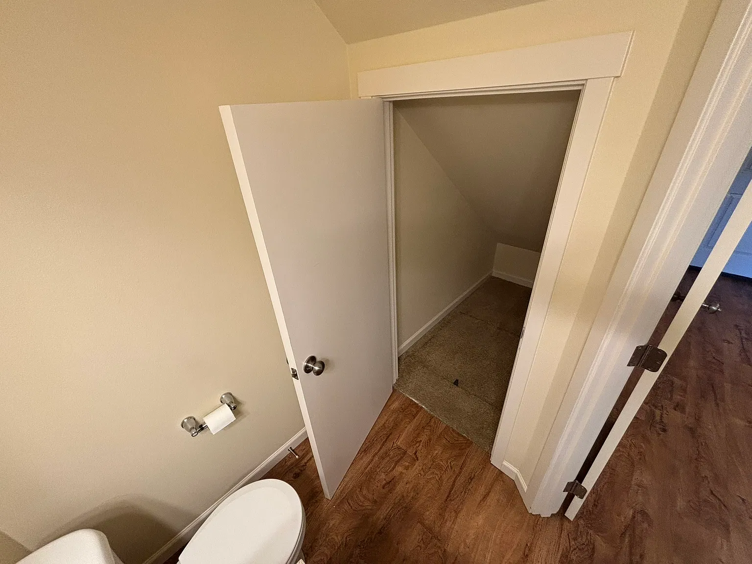 2 bed, 2.5 bath, 1375 sqft, $2,050 — Photo 4