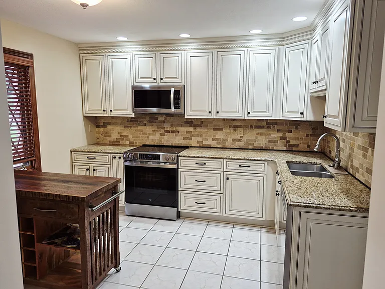 1589 Stone Mansion Dr — Photo 5