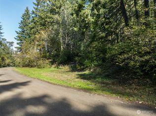 2005 212th Ave SW, Lakebay, WA 98349