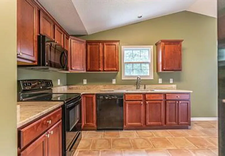 428 Green Links Dr — Photo 8