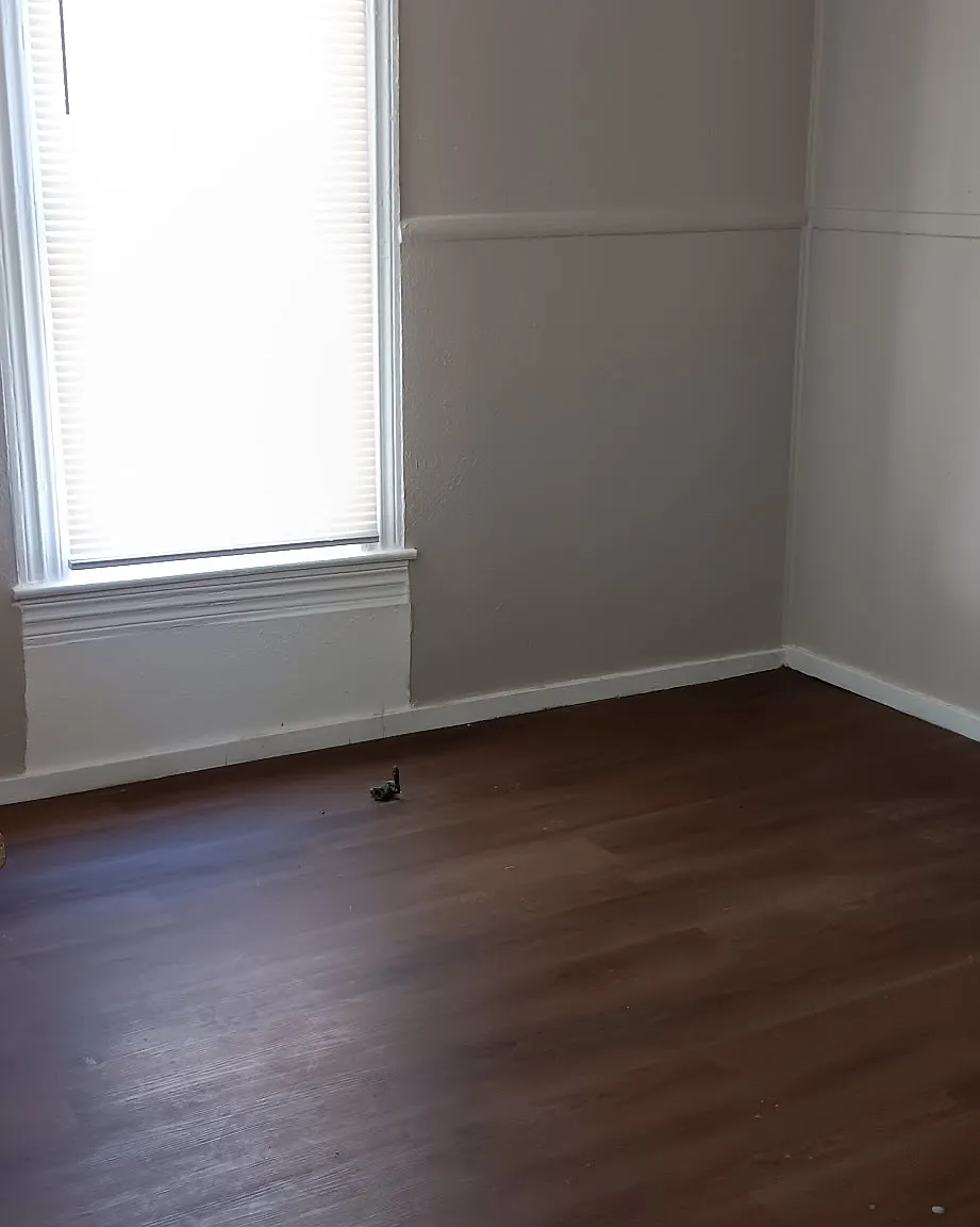 2123 George St. — Photo 2