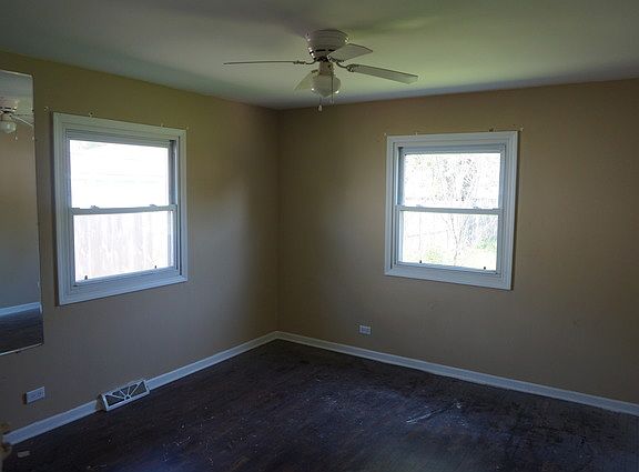 4th image of 713 W Forest Ave