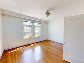 2363 Van Ness Avenue, 2 Bedroom 1 Bath