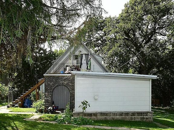 3rd image of 1416 O St #4