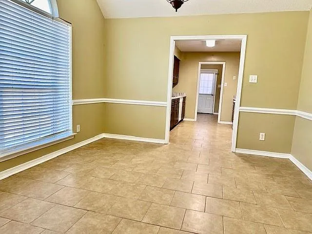 2445 Talking Leaves Ct — Photo 4