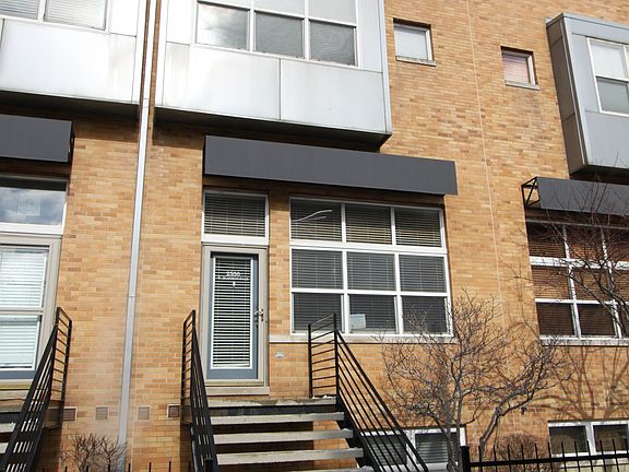 2nd image of 2550 W. Bloomingdale #1st floor