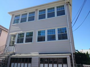 412 Baker St, West Roxbury, MA 02132