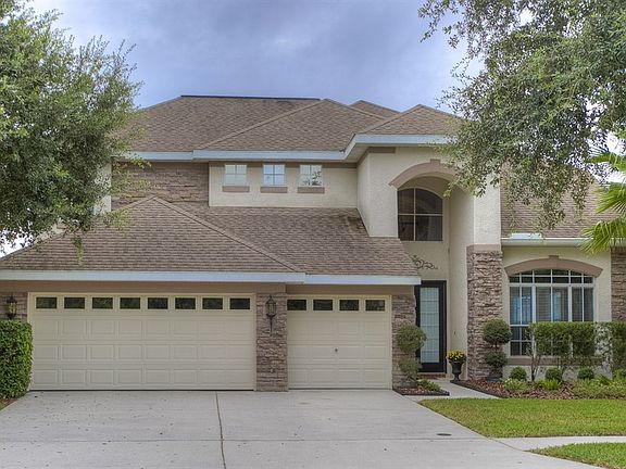 3rd image of 10137 Deercliff Dr