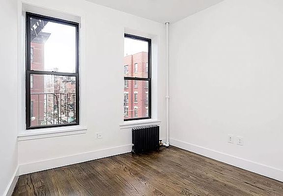 3rd image of 178 Mulberry St #16