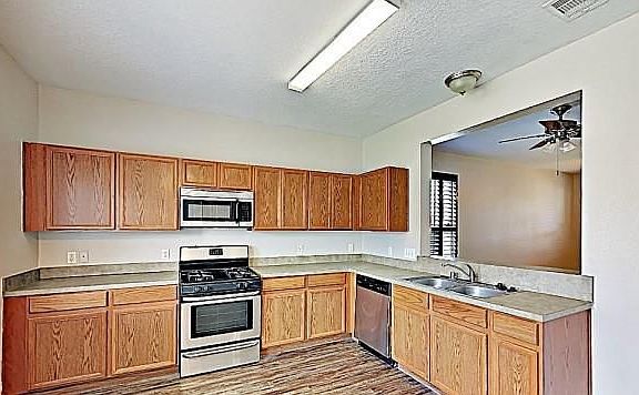 3rd image of 6355 Scotchwood Dr