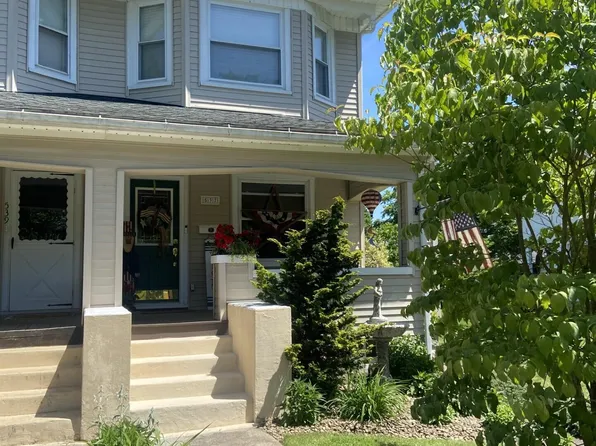 537 8th St, Selinsgrove, PA 17870