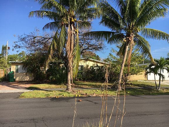 3rd image of 19030 SW 89th Ave