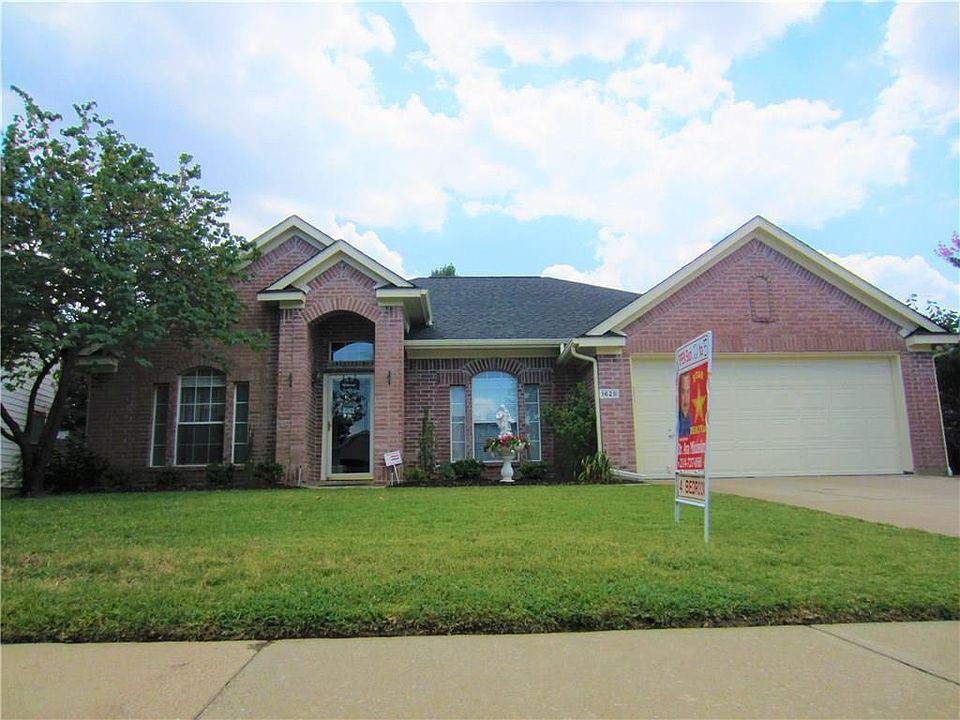 1st image of 1628 Redwood Dr