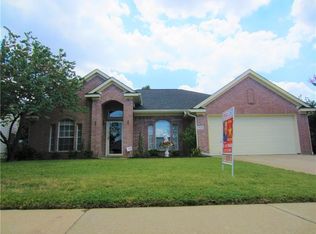 1628 Redwood Dr, Corinth, TX 76210
