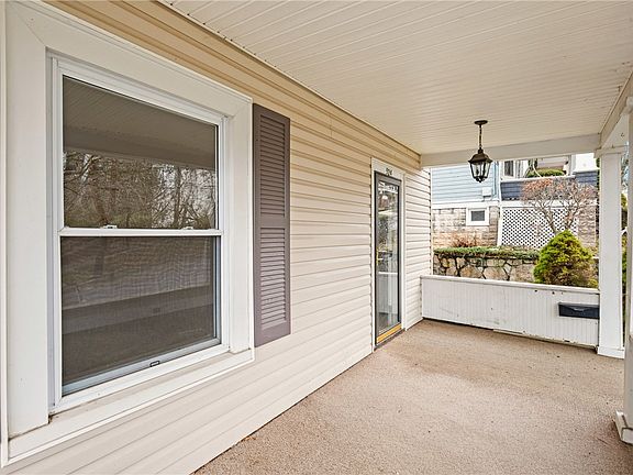 5th image of 524 Glenwood Ave