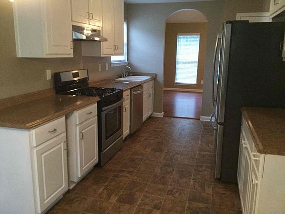4th image of 280 Buffington Dr