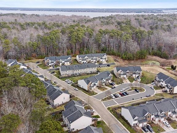 2nd image of 101 Hale Cir