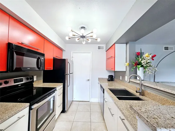 2371 NW 33rd Street #705, Oakland Park, FL 33309