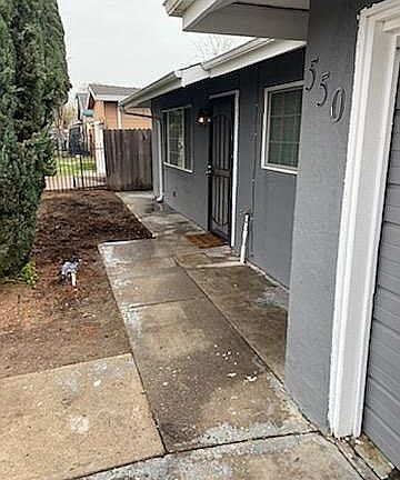 3rd image of 550 Morrison Ave