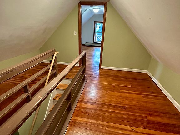 5th image of 59 Pleasant St #202