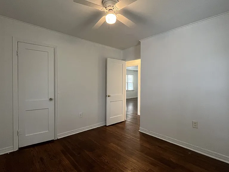 1706 W Arrowhead Pl — Photo 8