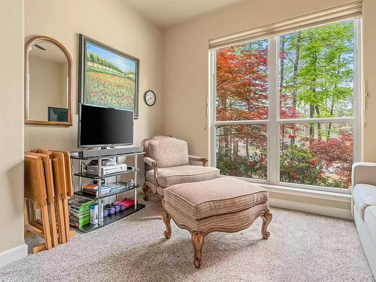 49 Panorama Dr — Photo 20