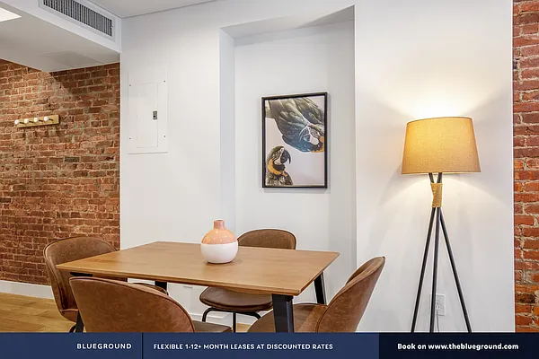 Rented by The Blueground | media 25