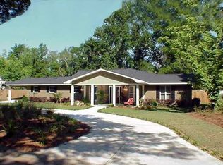 506 Dyson St, Fairhope, AL 36532