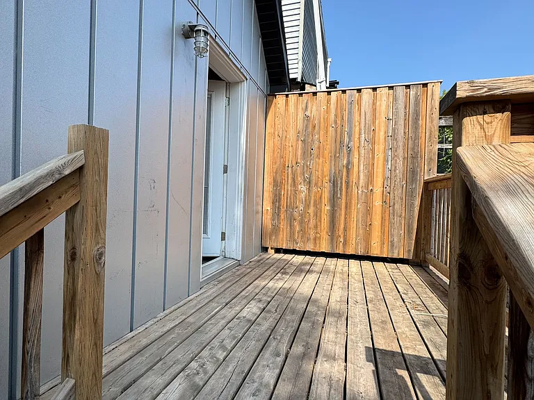 37 White Ave — Photo 29