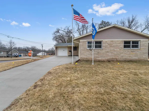 900 Lake St, Baraboo, WI 53913