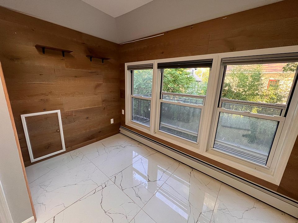 1st image of 102 Hamilton Ave Floor 3