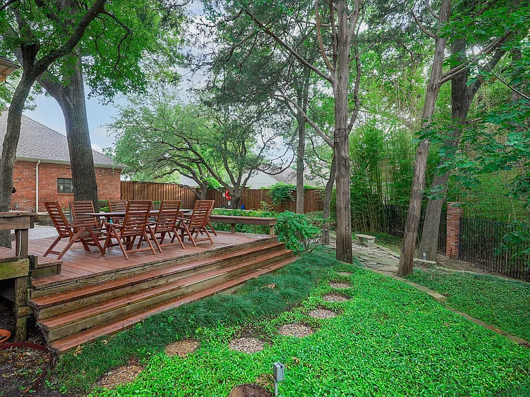 6507 Clubhouse Cir — Photo 43