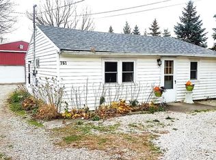 761 NE Catawba Rd, Port Clinton, OH 43452