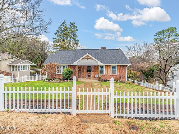 3rd image of 5408 Villa Rd