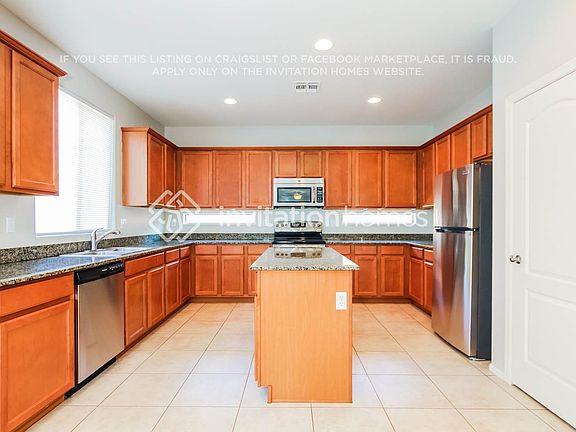 4th image of 17066 W Limestone Dr