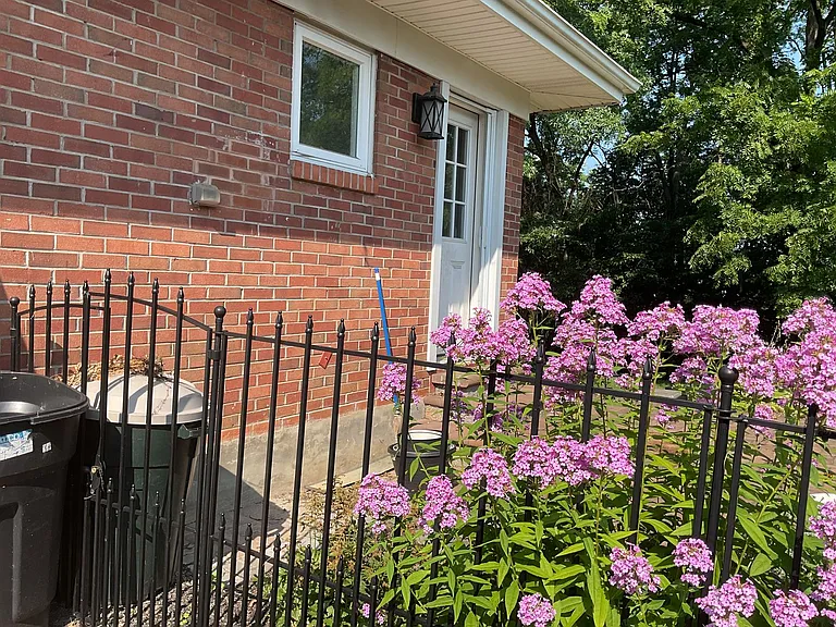 1722 Cornell Rd — Photo 3